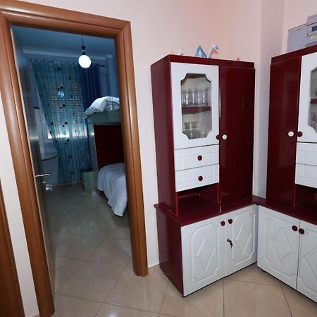 Rio'S Apartment 培拉特 外观 照片