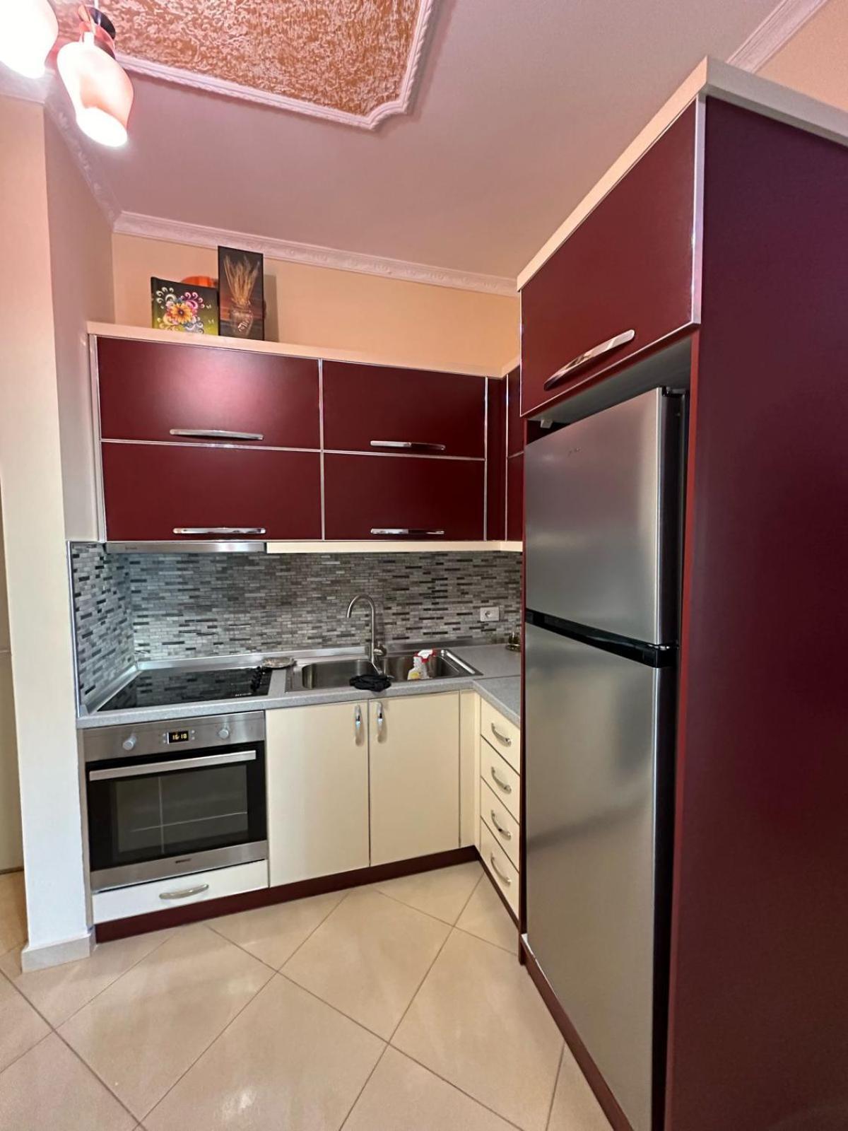 Rio'S Apartment 培拉特 外观 照片