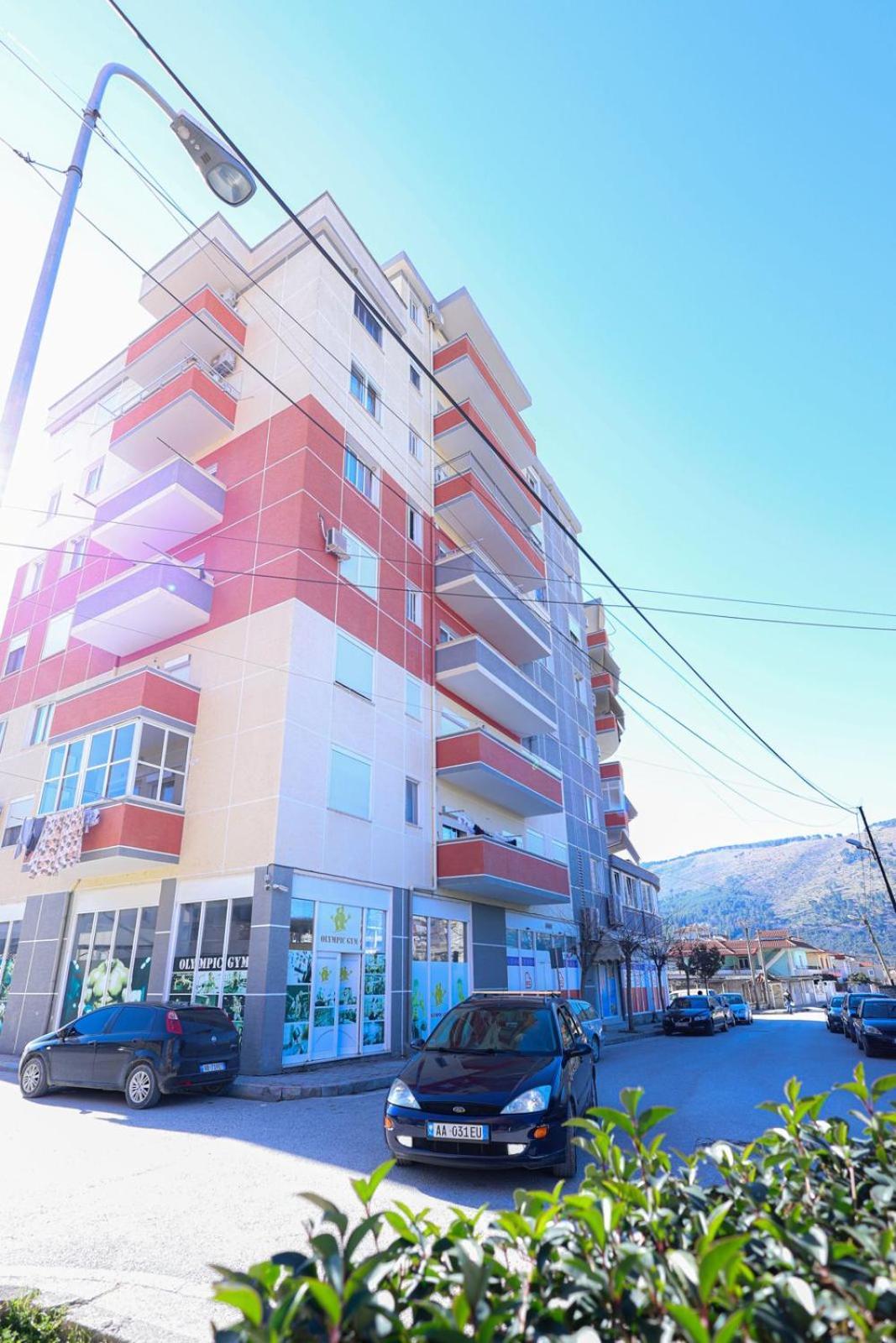 Rio'S Apartment 培拉特 外观 照片